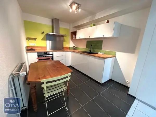 Appartement à louer 4 pièces 105.99m² Saint-Brieuc (22000)
