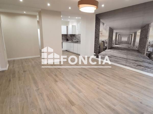 Location Appartement 3 pièces 75.32 m² - 51 RUE LAMARTINE Nice 06000