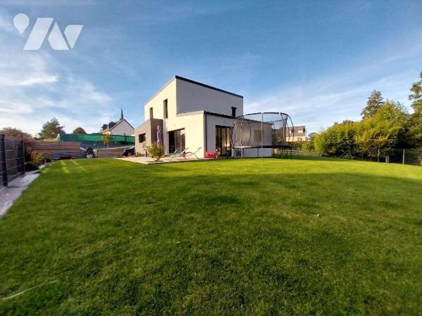 Maison à Vendre à Balazé (35500) en Ille-et-Vilaine (35)

Belle maison contemporaine et famil...