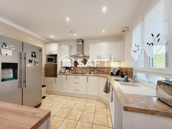 Plain pied 3 chambres + bureau / commerces et écoles à pied