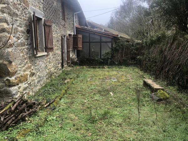 MAISON DE CAMPAGNE A RENOVER