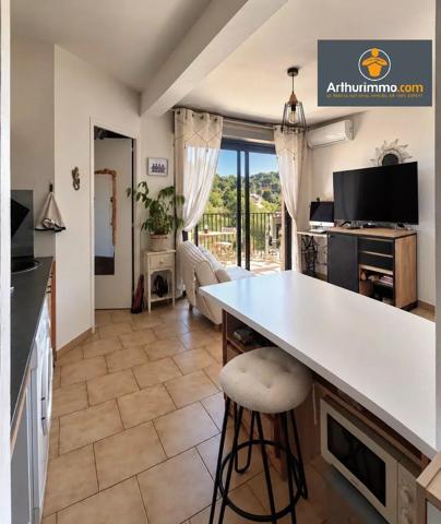 Vente                                                      Appartement
                        
                     2 pièces                      30 m2                     à Ajaccio