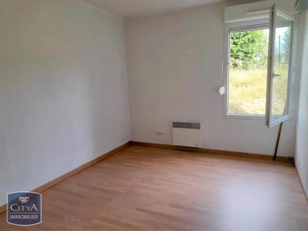 Appartement à louer 3 pièces 62.61m² Lehaucourt (02420)