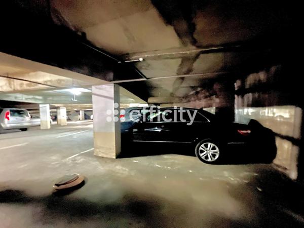 Parking - 14 m²