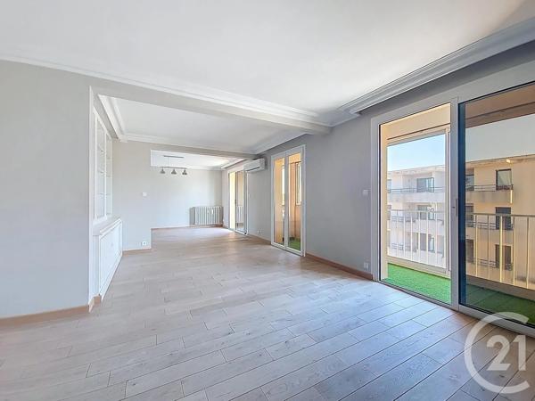 Appartement T4 à vendre  4 pièces - 90,96 m 2   VILLENEUVE LES AVIGNON  - 30