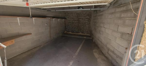 Appartement T4 à vendre  4 pièces - 90,96 m 2   VILLENEUVE LES AVIGNON  - 30