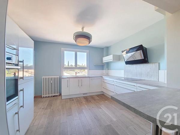 Appartement T4 à vendre  4 pièces - 90,96 m 2   VILLENEUVE LES AVIGNON  - 30