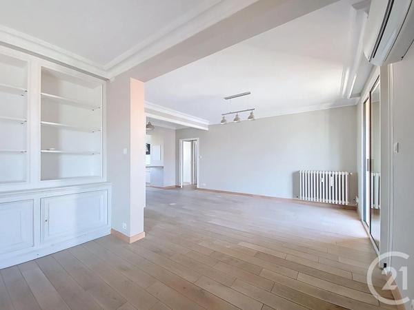 Appartement T4 à vendre  4 pièces - 90,96 m 2   VILLENEUVE LES AVIGNON  - 30