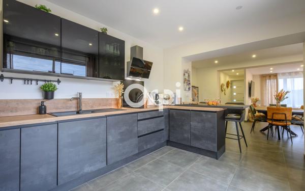 Maison à vendre    4 pièces •  Merville