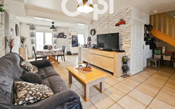 Maison à vendre    4 pièces •  Estrées-Saint-Denis