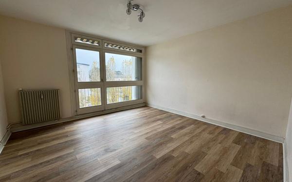 Appartement à louer    1 pièce •  La Chapelle-Saint-Mesmin