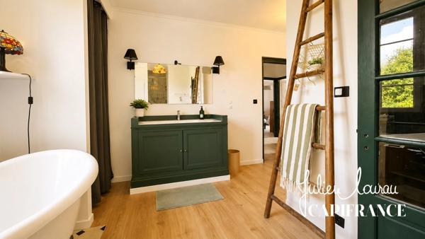 Maison à vendre 5 pièces - 191 m² - 4436 m² de Terrain - CONCARNEAU (29)