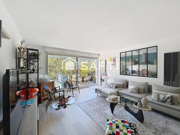 APPARTEMENT T3 AU COEUR DU VILLAGE DE CASTELGINEST