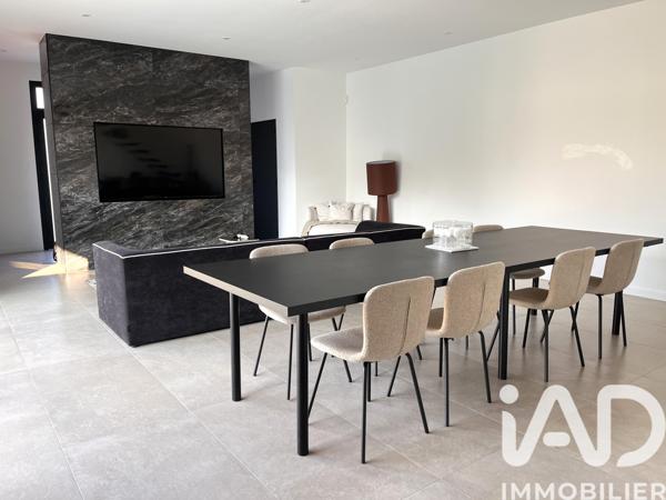 Maison à vendre 7 pièces 170 m² Saint-Barthélemy-d'Anjou