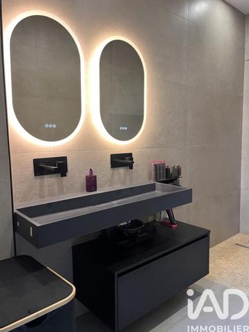 Maison à vendre 7 pièces 170 m² Saint-Barthélemy-d'Anjou