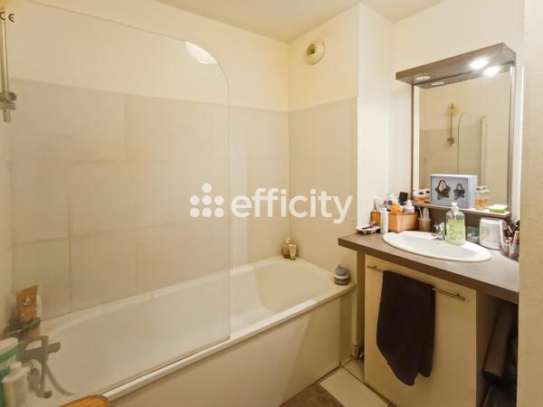 Appartement 3 pièces - 64 m² Exclusivité efficity