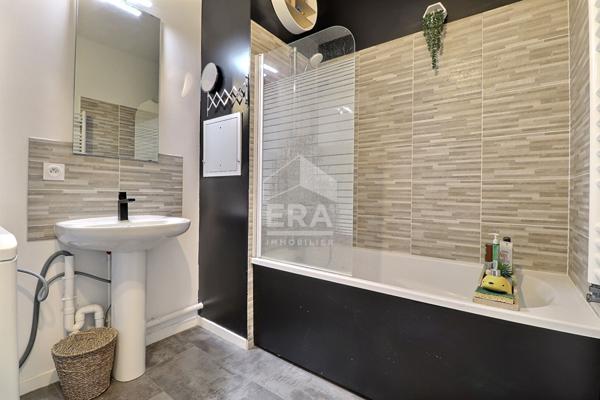 Appartement La Courneuve 3 pièce(s) 63 m2