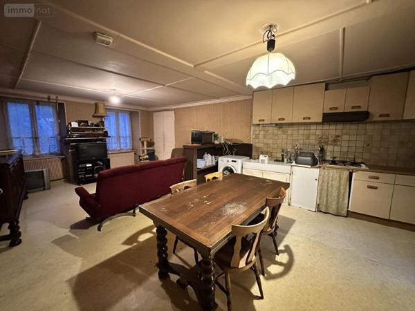 Immeuble à vendre à Saint-Flour dans le Cantal (15100), ref : 15046-12