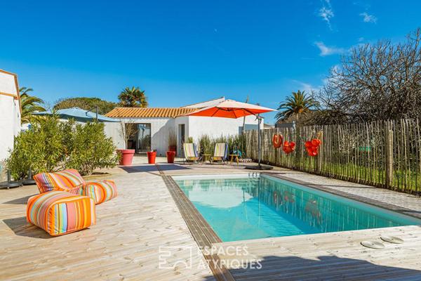 Ancien chai revisitée en Villa Arty aux couleurs Solaires, proche de la Plage.