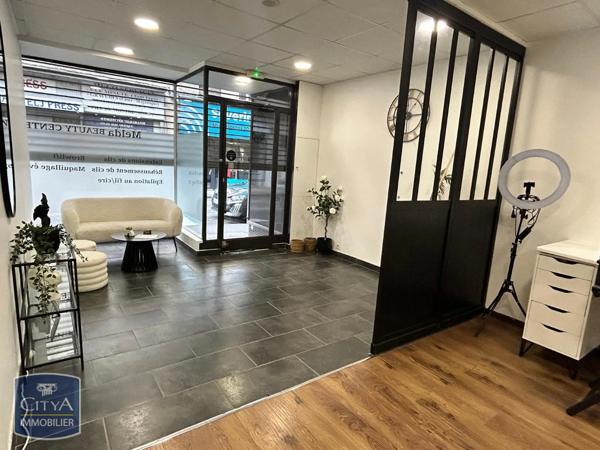 Immeuble à vendre 412m²