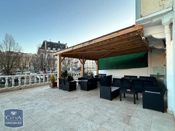 Immeuble à vendre 412m²