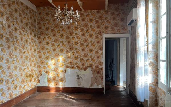 Maison à vendre    6 pièces •  Étaules