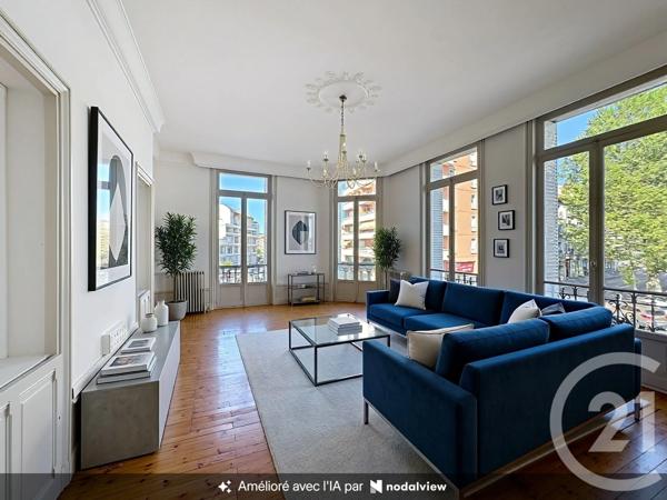 Appartement à vendre  6 pièces - 234,66 m 2   LE PUY EN VELAY  - 43