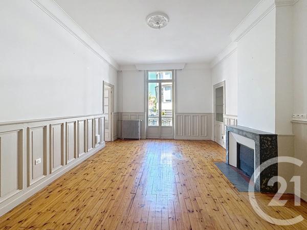 Appartement à vendre  6 pièces - 234,66 m 2   LE PUY EN VELAY  - 43