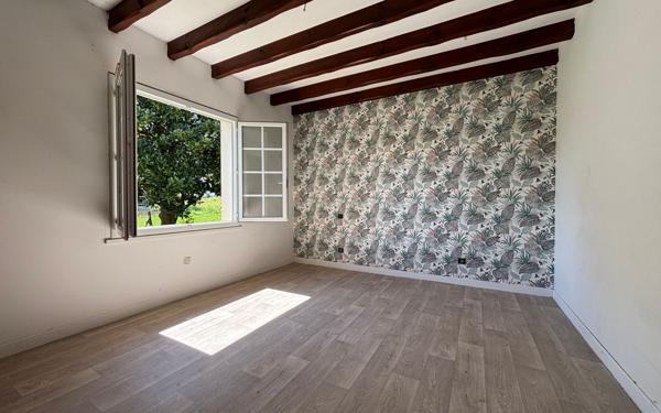 Maison à vendre    5 pièces •  Orx