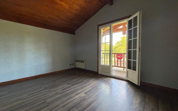 Maison à vendre    5 pièces •  Orx