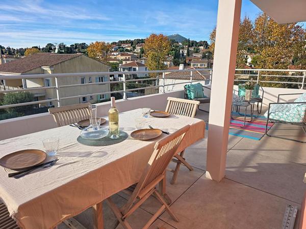 Proche Ste Marguerite - T3 de 69 m², terrasse 30 m², 2 places pkg ss-sol