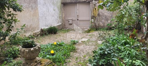 Sainte-Foy la Grande, intra-muros, demeure bourgeoise du XVIIIème.