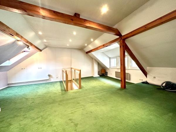 Maison 5 pièces 120m², 2 garages, Centre Ville