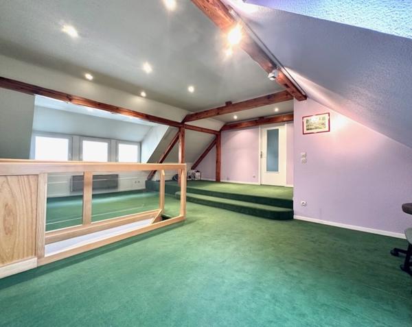 Maison 5 pièces 120m², 2 garages, Centre Ville