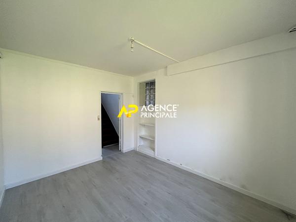 BEZONS _ AGRICULTURE _Maison 6 pièces 100 m2 €335 000 ** - Référence 4471