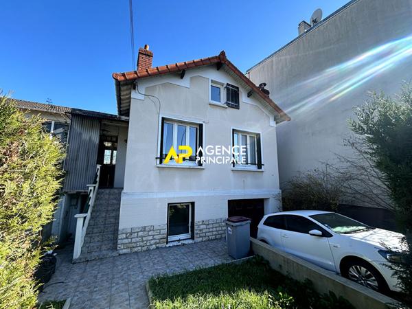 BEZONS _ AGRICULTURE _Maison 6 pièces 100 m2 €335 000 ** - Référence 4471