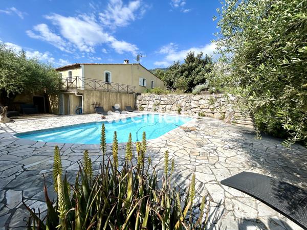 Maison 4 pièces - 134 m² Bien prestige