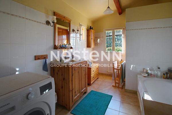 A VENDRE a LORGUES ! MAISON PROVENCALE AVEC DEPENDANCE, PISCINE ET VUE