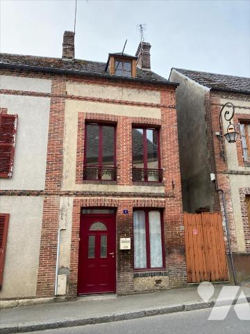 MOULINS LA MARCHE - Maison de ville