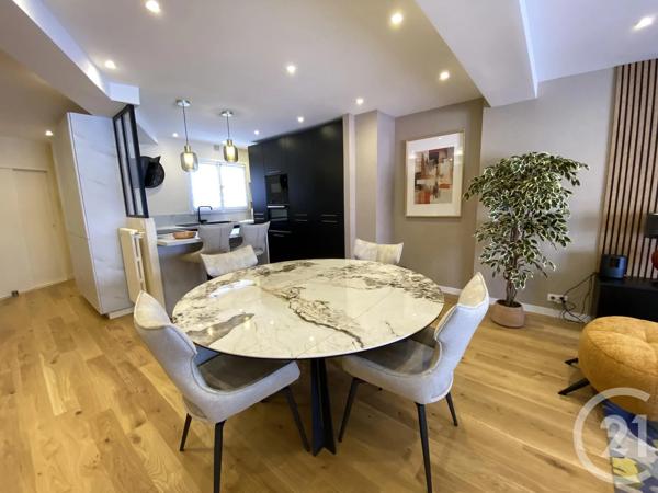 Appartement F3 à vendre  3 pièces - 88 m 2   STE MAXIME  - 83