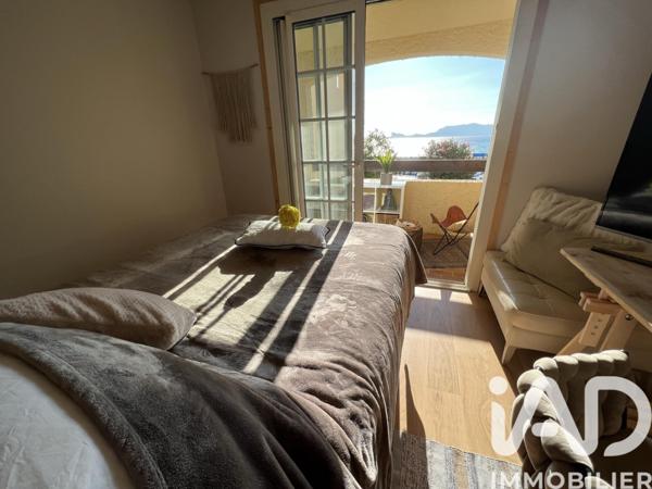 Appartement à vendre 3 pièces 56 m² Saint-Cyr-sur-Mer