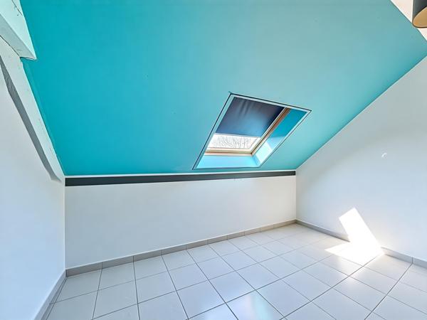 LONGERE AU CALME 3 CHAMBRES HYPER ECONOME