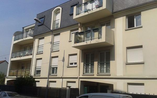 Appartement à louer    1 pièce • 28 m2 Pontault-Combault