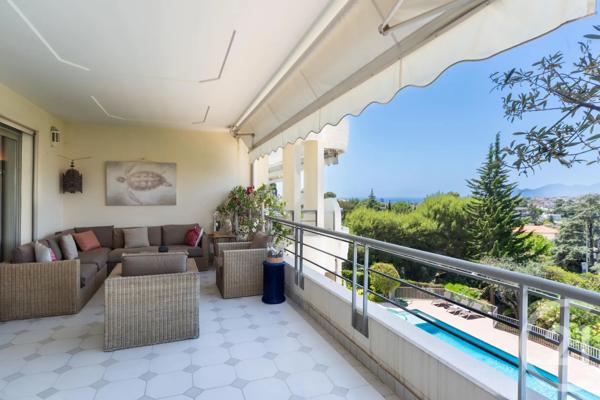 Appartement F3 à vendre  3 pièces - 93,78 m 2   LE CANNET  - 06