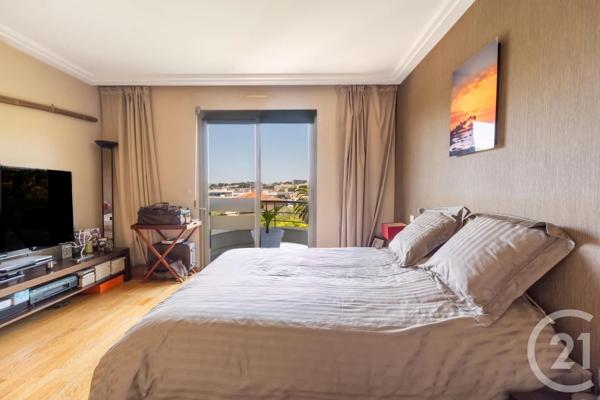 Appartement F3 à vendre  3 pièces - 93,78 m 2   LE CANNET  - 06