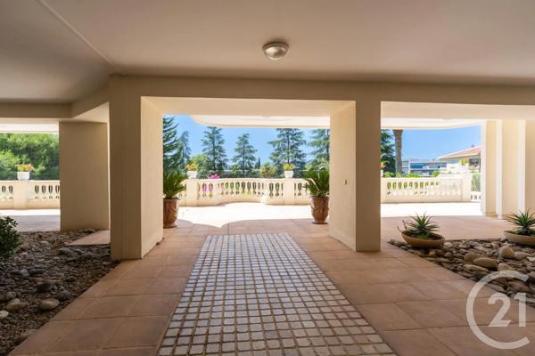 Appartement F3 à vendre  3 pièces - 93,78 m 2   LE CANNET  - 06