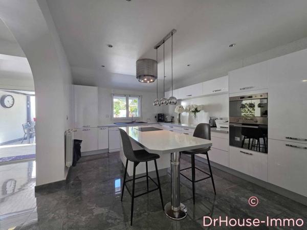 Maison à vendre 5 pièces de 143 m²