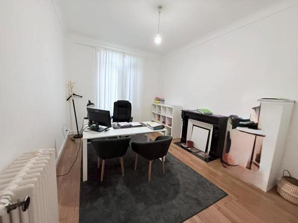 Clermont-Ferrand, Locaux de 138 m 2 de 1 400 € CC