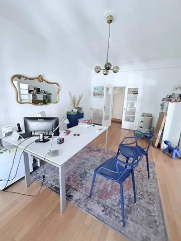 Clermont-Ferrand, Locaux de 138 m 2 de 1 400 € CC
