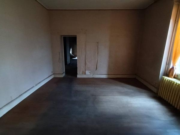 Spracieuse maison à rénover Clairac